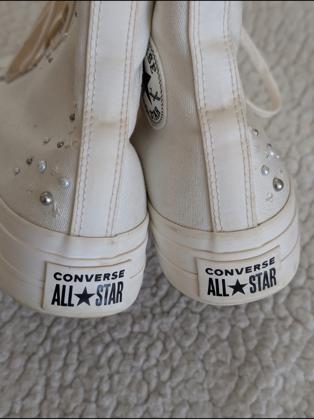 Like New: Converse Chuck Taylor All Star Pearl Lift Women’s 8.5